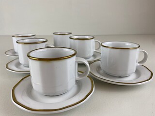 Set Da Tè 6 Tazze Con Piattini In Porcellana Bianca Bordo Oro, 200 Ml, In Confezione Regalo