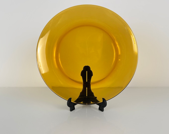 Set of 4 or 5 Duralex amber glass breakfast plates, Duralex France from the 1970s, retro, vintage tableware