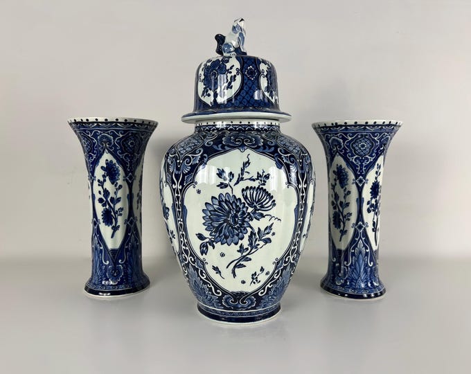 Boch Delfts cabinet set, beautiful decor with flowers and birds, vintage Dutch Boch Delfts for Royal Sphinx.