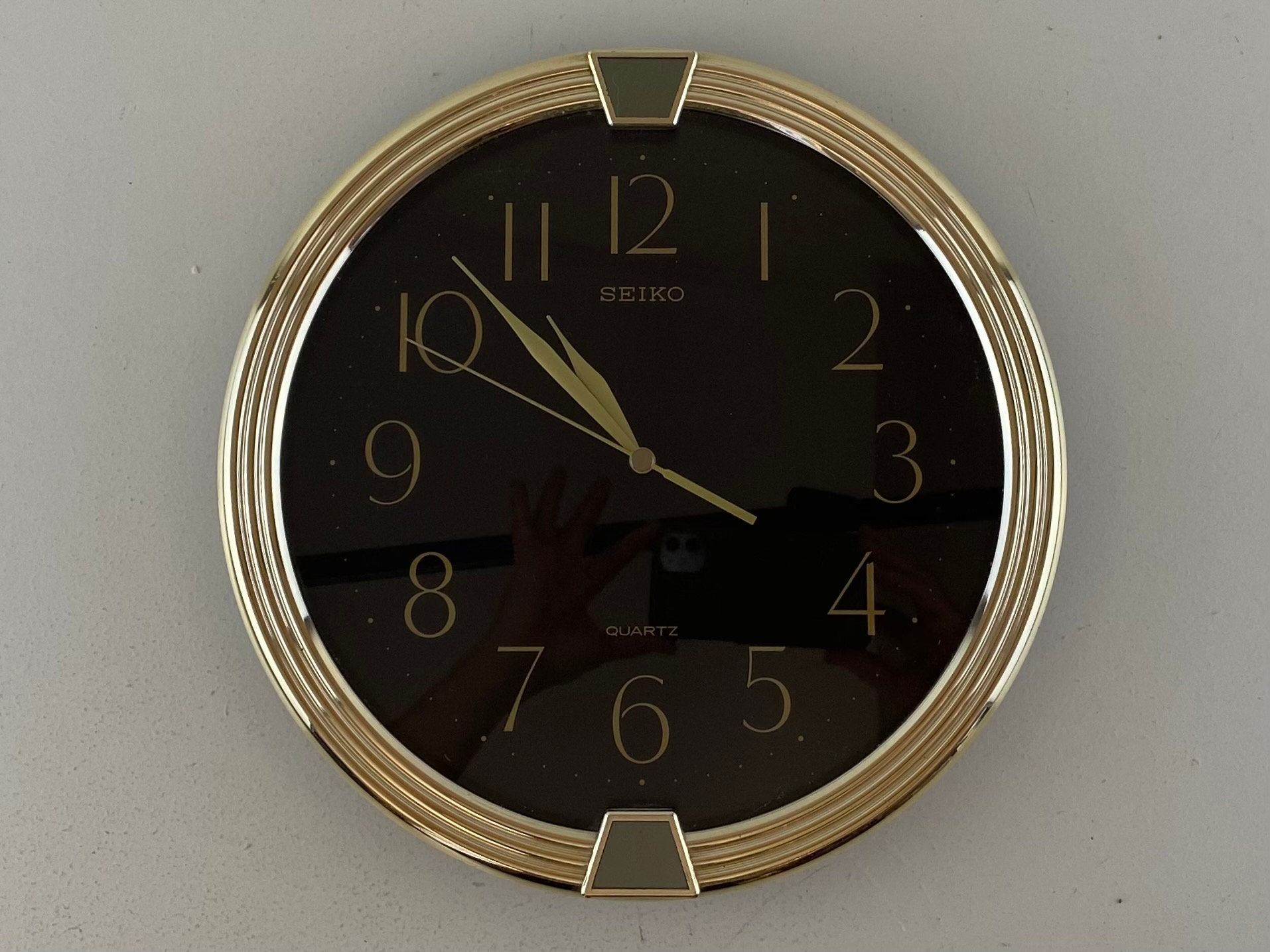 Vintage Seiko Quartz Wall Clock, Gold plastic frame, made in Japan,  Hollywood regency style from the 1990's