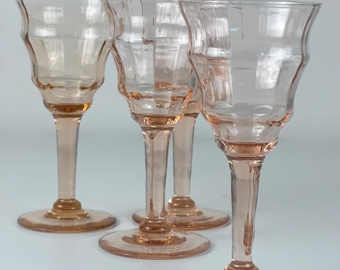 Set of 4 gorgeous vintage art deco rosaline small pink wine glasses, Verrerie Doyen Belgium 1920-1940