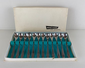 Coffee spoons, tea spoons, cappuccino, espresso spoons, stainless steel, 12 pieces Sola Massief, Dutch mid century design from the 1950's