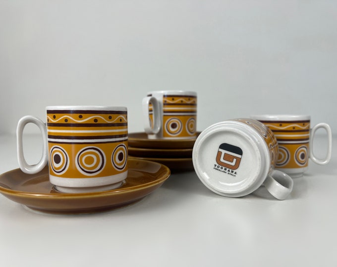 Set of 4 lovely Italian vintage porcelain coffee or espresso cups and saucers, Tognana Italy 1970s