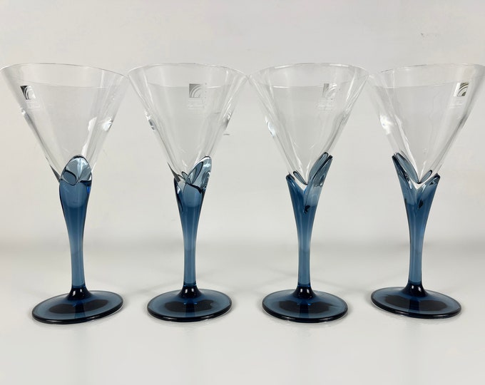 Set of 4 gorgeous vintage Florian Bleu red wine glasses from the Light and Music series, by Luigi Bormioli, Italy 1980s