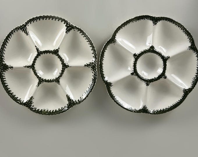 Set of 2 beautiful French vintage oyster plates, Gien, France 1970s