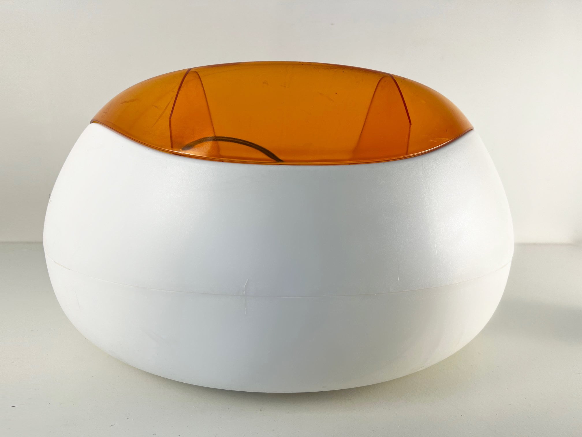 Carl Öjerstam, Gråda gaming chair, space age chair, cool pop
