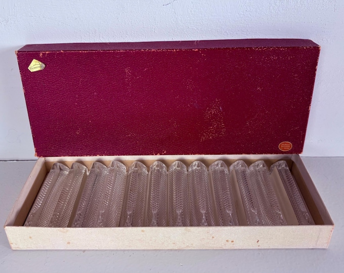 Vintage set of 12 crystal knife rests, chopstick rests, cased, from the Steinach Hütte, Made in Western Germany, 1950s