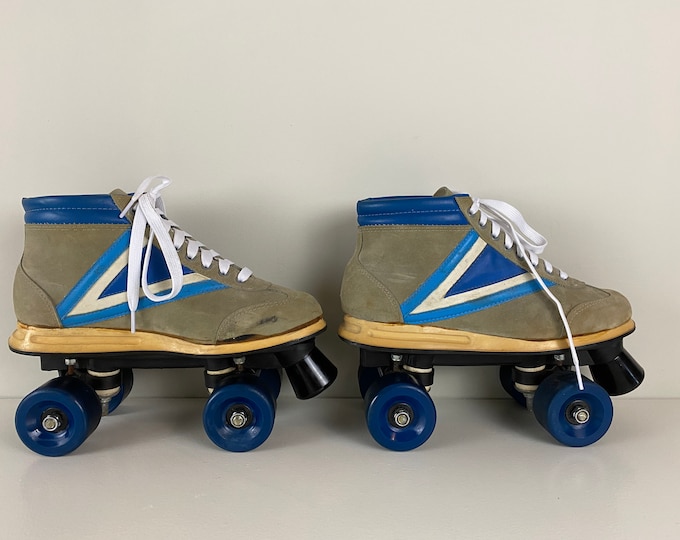 Vintage 70s Retro Roller skates blue, white gray, genuine leather, Size EU 39 USwoman 7.5, USman 6.5, UK 6.0.