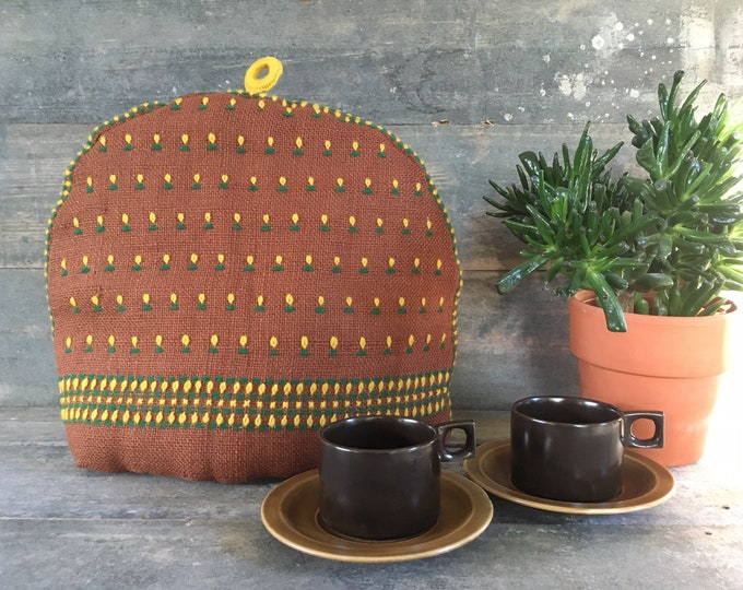 Vintage tea pot cozy, retro embroidered teapot cover