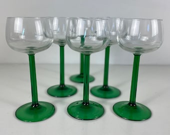 Set of 4, 5 or 6 green stemmed wine glasses, white wine glasses, French Alsace wine glasses, Vintage Lumin(arc) glassware 1980s