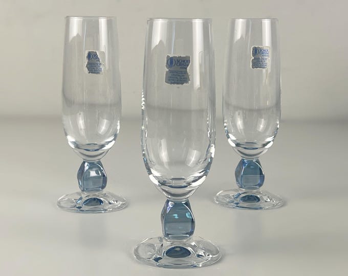 Exclusive set of 3 vintage, Schott Cristal, Schott- Zwiesel Conte Sapphire, hand painted crystal schnapps / aquavit glasses.