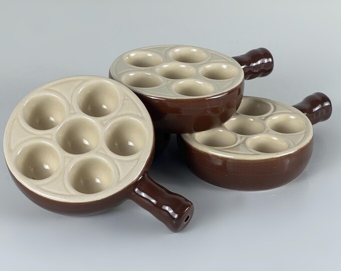 Set of 4 vintage escargot bakeware dishes, manufactured in France by Emile Henry, 1980s