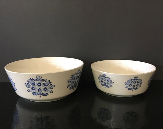 2 lovely serving dishes, off white with flower pattern in blues from the 70s RIA