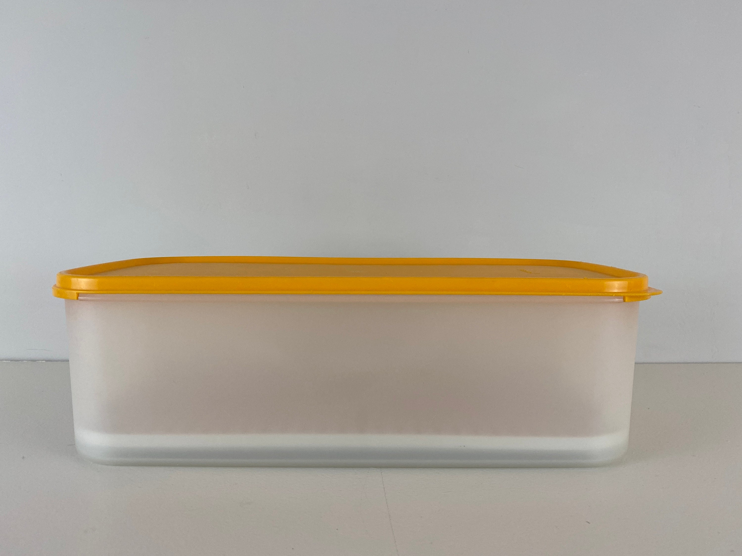 Vintage Tupperware bread box, Tupperware storage container, yellow bread  container 1980s design
