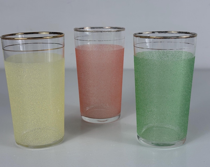 Set of 3 lemonade glasses, pastel colors decorated with golden rims and sugared glass, lovely vintage from the 1950s