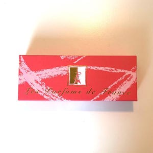 ヴィンテージ香水ミニチュア セット: レ パルファム ド フランス、マダム シャリエ、コルドン ドール、ドゥース フォート、アンブル、クロワイヤンス、ヴァロリス フランス 1990 年代