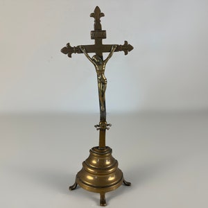 Antique catholic brass altar or table crucifix with scull, religious decor from the early 1900s, signed F. Peree