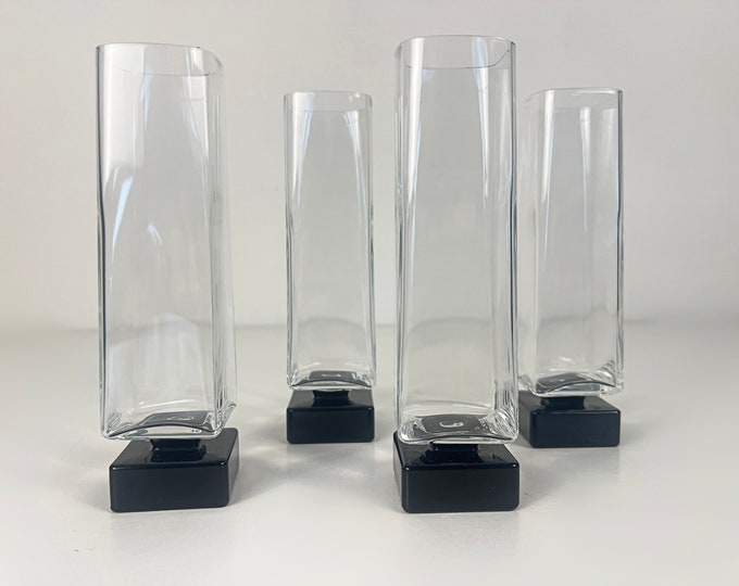 Set of 4 or 6 vintage Bormioli Monet Noir champagne flutes, stylish glasses from the Light and Music series, Luigi Bormioli, Italy 1980s