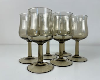 Arcoroc France smoked glass wine glasses, set of 6,  mid century modern barware from the 1970's