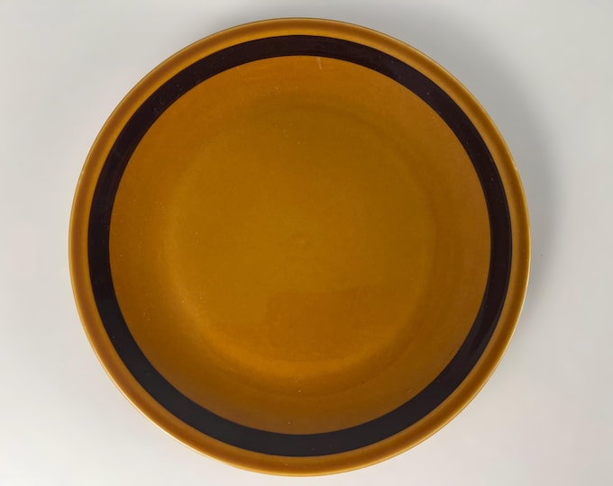 Set of 3 or 4 breakfast plates manufactured by the Italian porcelain factory Tognana Italy, mid-century design