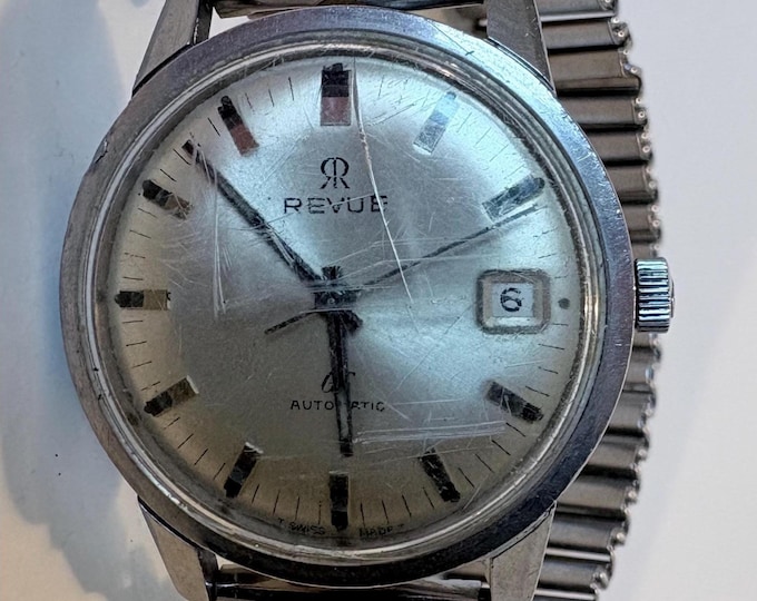 Vintage men’s wristwatch Revue Automatic, made in Switserland in the 1980s