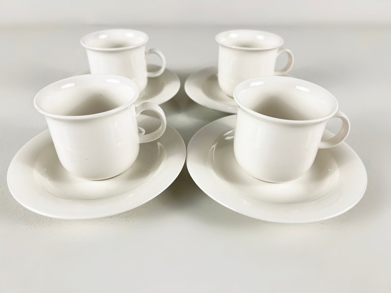 Arabia Artcica coffee cup and saucer, Scandinavian minimalist design by Inkeri Leivo, Finland 1980s 4 cups and saucers