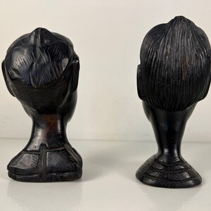 Vintage carved African heads, pair of 2 men, ebony wood from the 1970s afbeelding 7