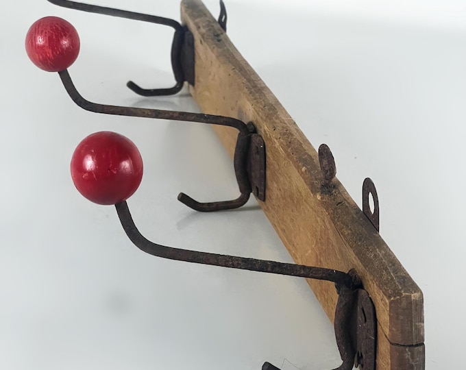 Lovely old small wall mounted coat hanger, vintage from the 1950's,