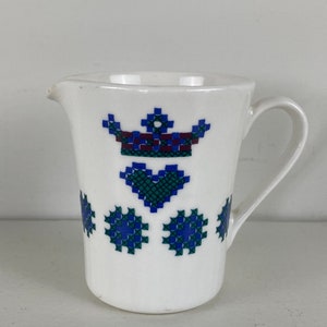 Figgjo Flint Menu, small milk jug,  creamer, embroidery design by Hermann Bongard, Figgjo Flint Menu Norway, Mid Century Modern 1960&#39;s