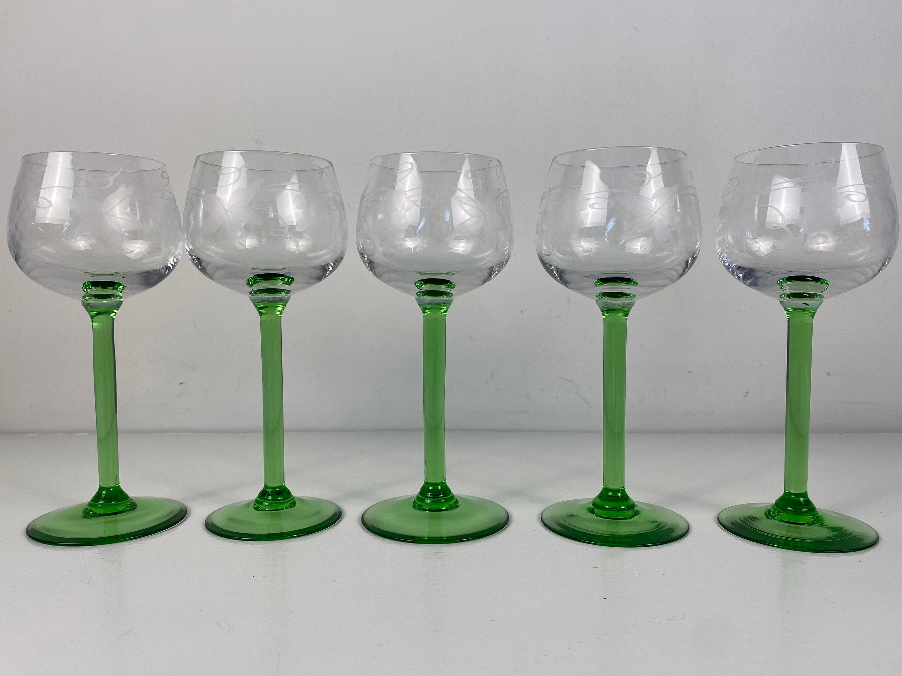 6 Alsatian wine glasses with green stems – Chez Pluie