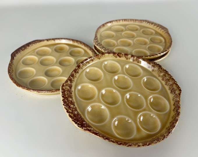Set of 4 escargot dishes, plates, mid century modern from the 1960s, Gien France