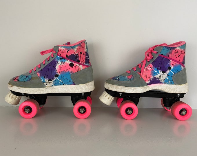 Vintage 80's Retro Roller skates grey, neon pink, purple, blue and disco colors, Size EU 37 USwoman 5.5, UK 4.0