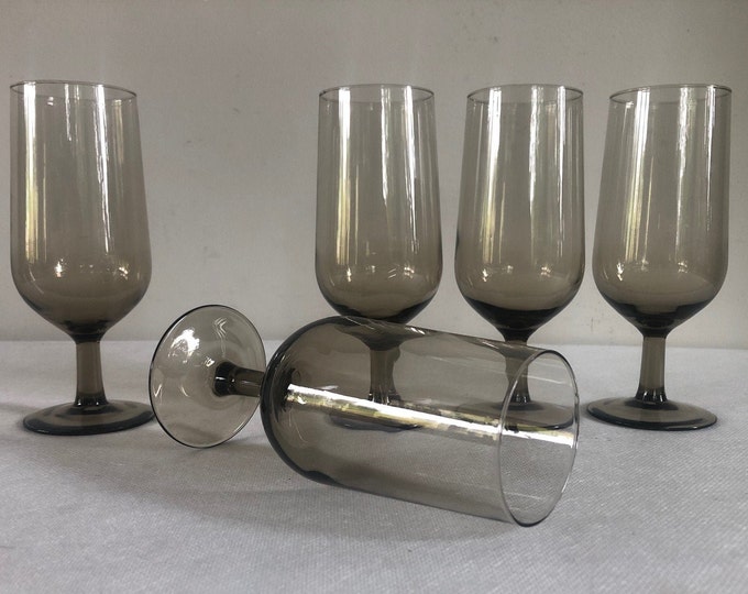 Arcoroc France smoked glass cocktail glasses, set of 4, 5 or 6, Smoked glass from the 1970's, vintage mid century modern barware