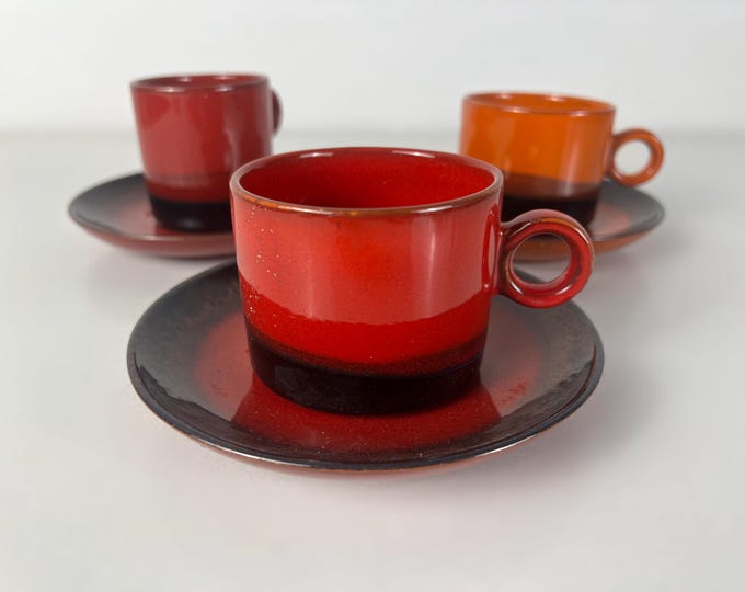 Very nice set of 3 vintage retro coffee or tea cups with saucers from the 1970s
