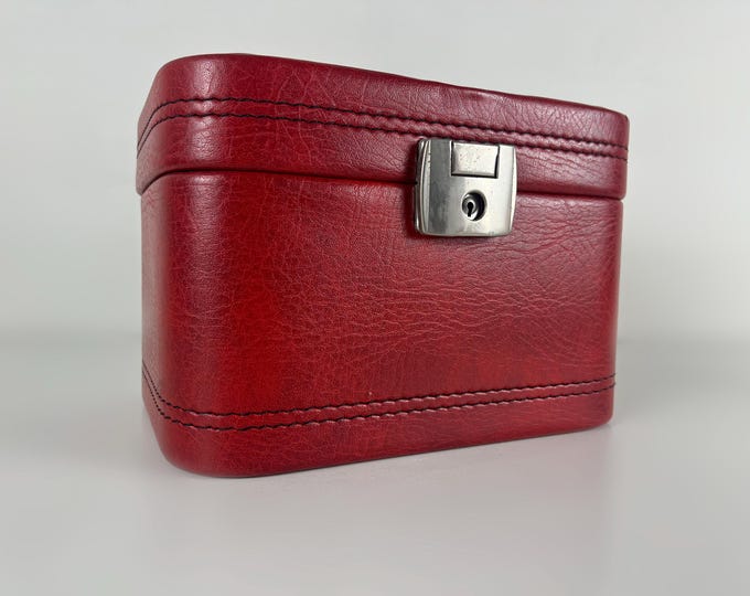 Vintage purple red faux leather beauty case, 1980s travel make-up case