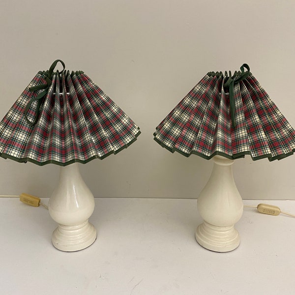 Pair of vintage wooden table lamps with checkered fabric plisse shade, 1980s design