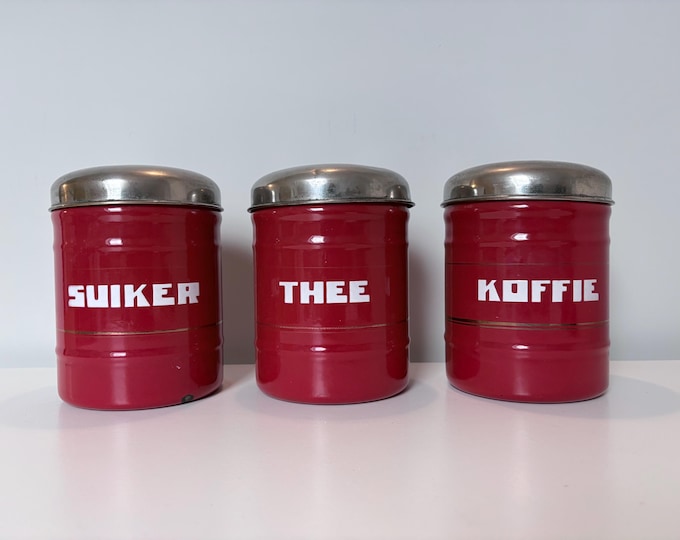 Dutch vintage enamel storage containers coffee, tea, sugar, coffee, tea, sugar, in red, set of 3, Manufactured in the Netherlands 1950s
