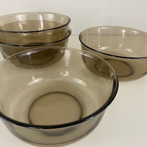 Arcoroc France, Smoke glass serving bowls, ø 18 cm, Set of 2, beautiful mid century design from the 1970s afbeelding 7