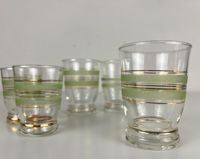 Set of 5 art deco glasses, decorated with golden and green sugared glass bands, vintage from the 1930s