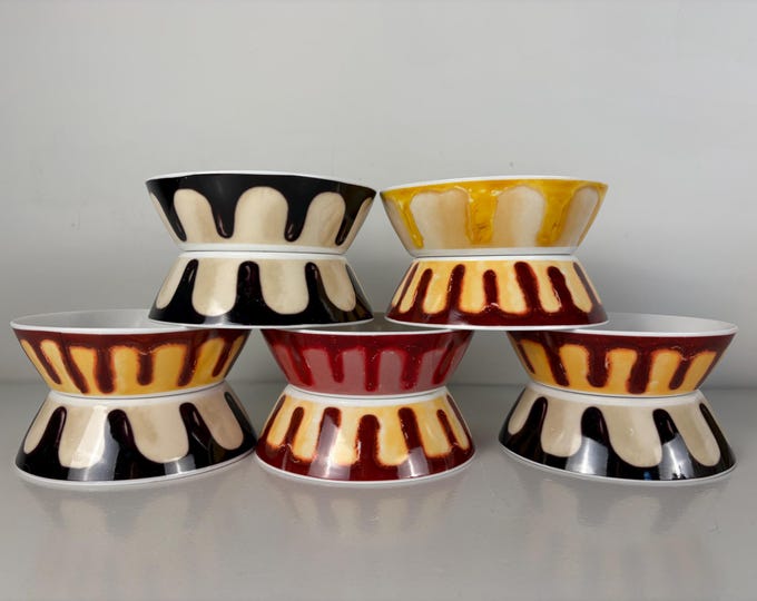 Mixed set of 5 vintage Mona pudding bowls, ceramic dessert bowls, cereal bowls by Mona Holland