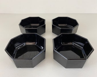 Set of 4 Octogonal fruit bowls, dessert bowls, cereal bowls, snack bowls by Arcoroc France, Octime black vintage 1970s-1980s