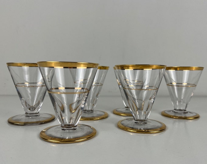 6 vintage hand blown v-shaped cocktail glasses, cosmopolitan glasses with gold rim, 50s, mid century design barware