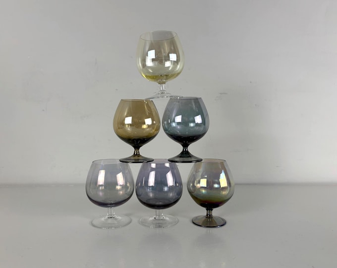 Set of 6 beautiful delicate brandy sniffers in colored iridescent glass, vintage glassware from the 1950s, 1960s