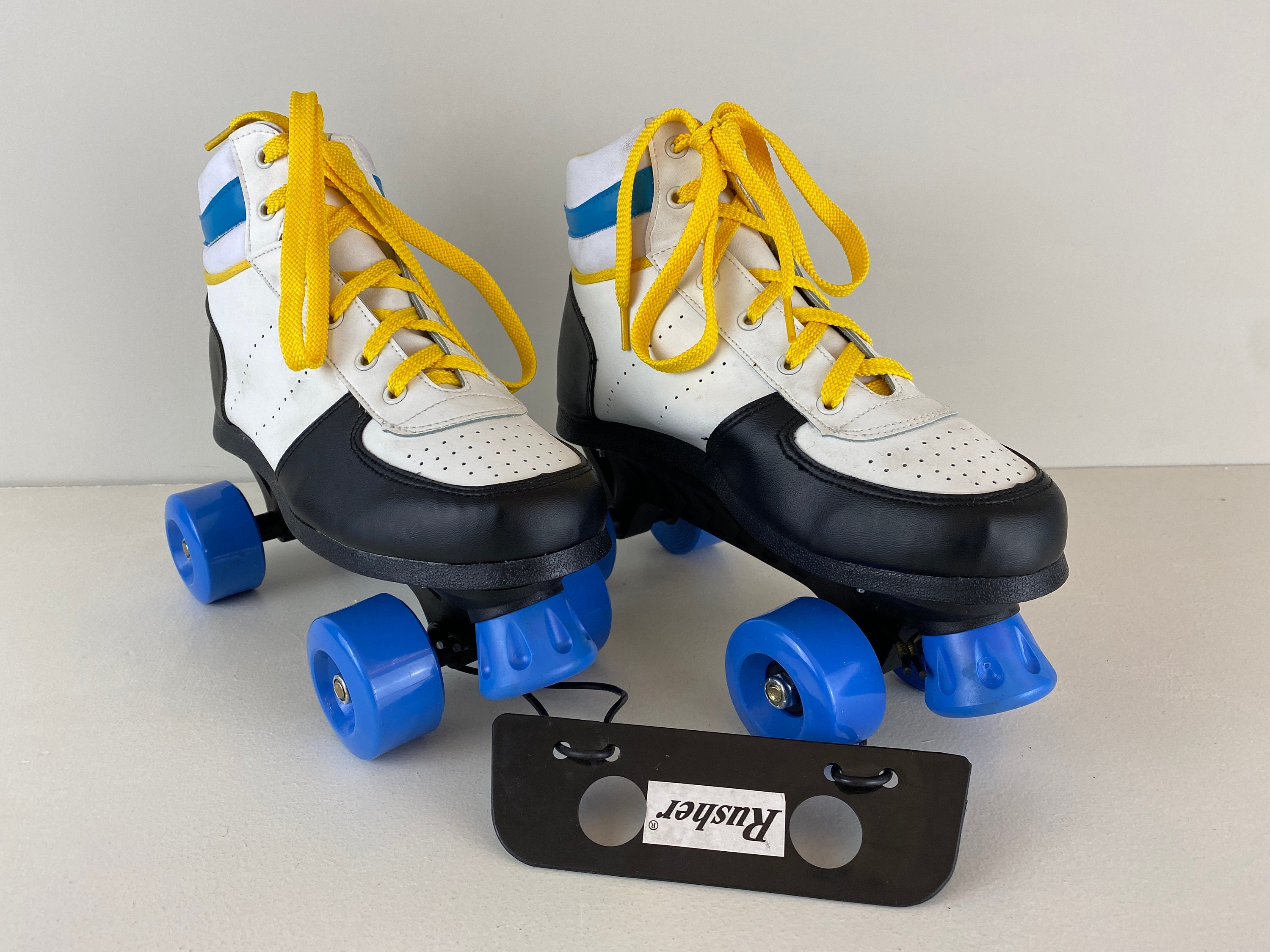 Vintage 90s Retro Roller Skates In Black White And Blue Etsy Nederland