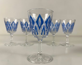 Set of 5 diamond cut and blue coloured crystal desert wine glasses, Harlequin style manufactured by VMC Reims, French Vintage  1950s