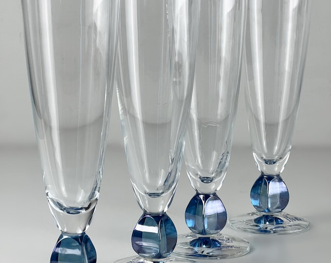 Exclusive set of 4 vintage, Schott- Zwiesel Conte Sapphire, hand painted champagne flutes. Schott-Zwiesel Germany 1990s