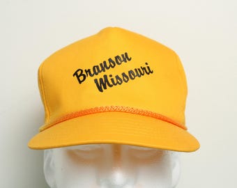 Gorra de béisbol vintage para niño, estilo snapback, color amarillo, Branson, Missouri, años 90