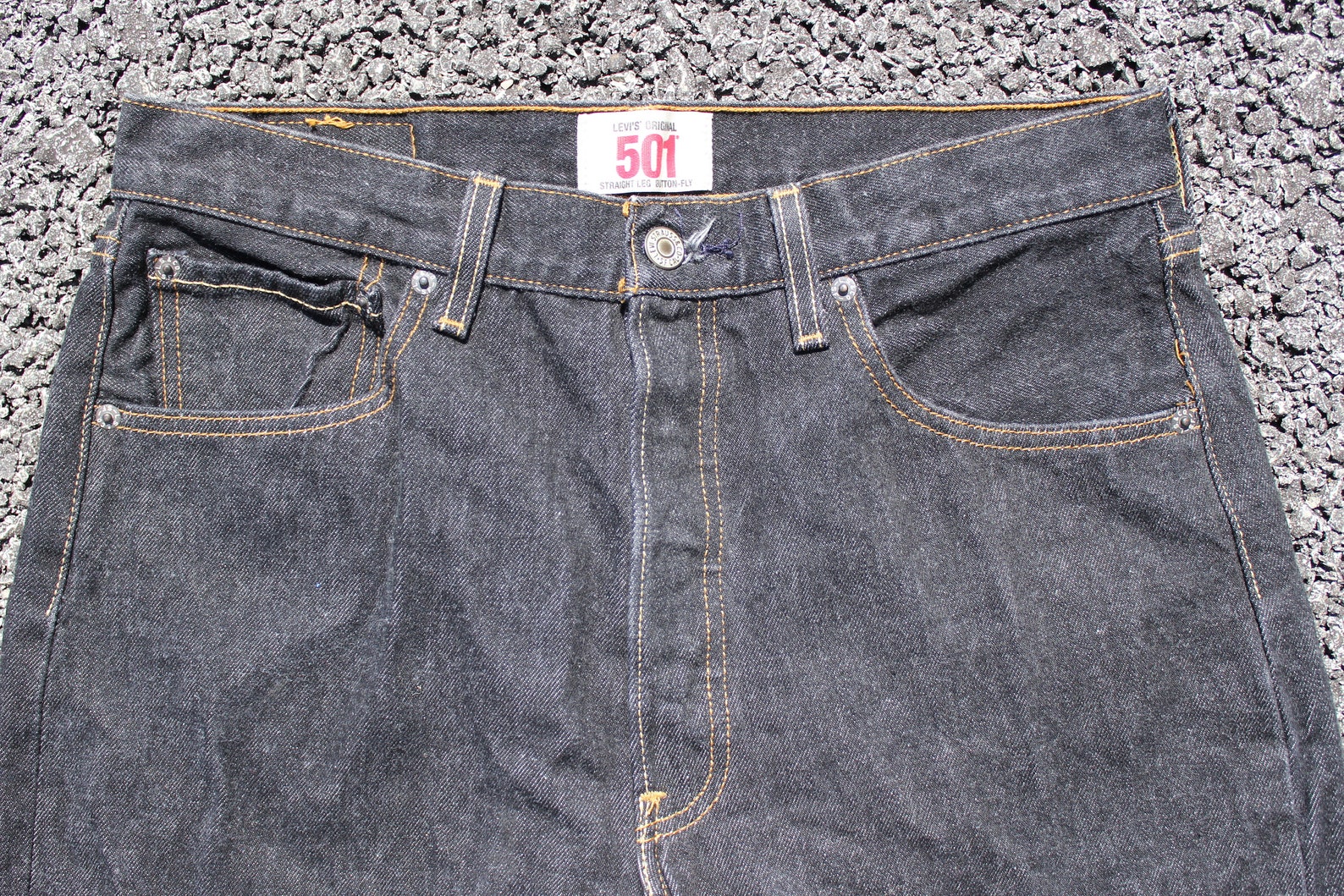 levis 501 red tab