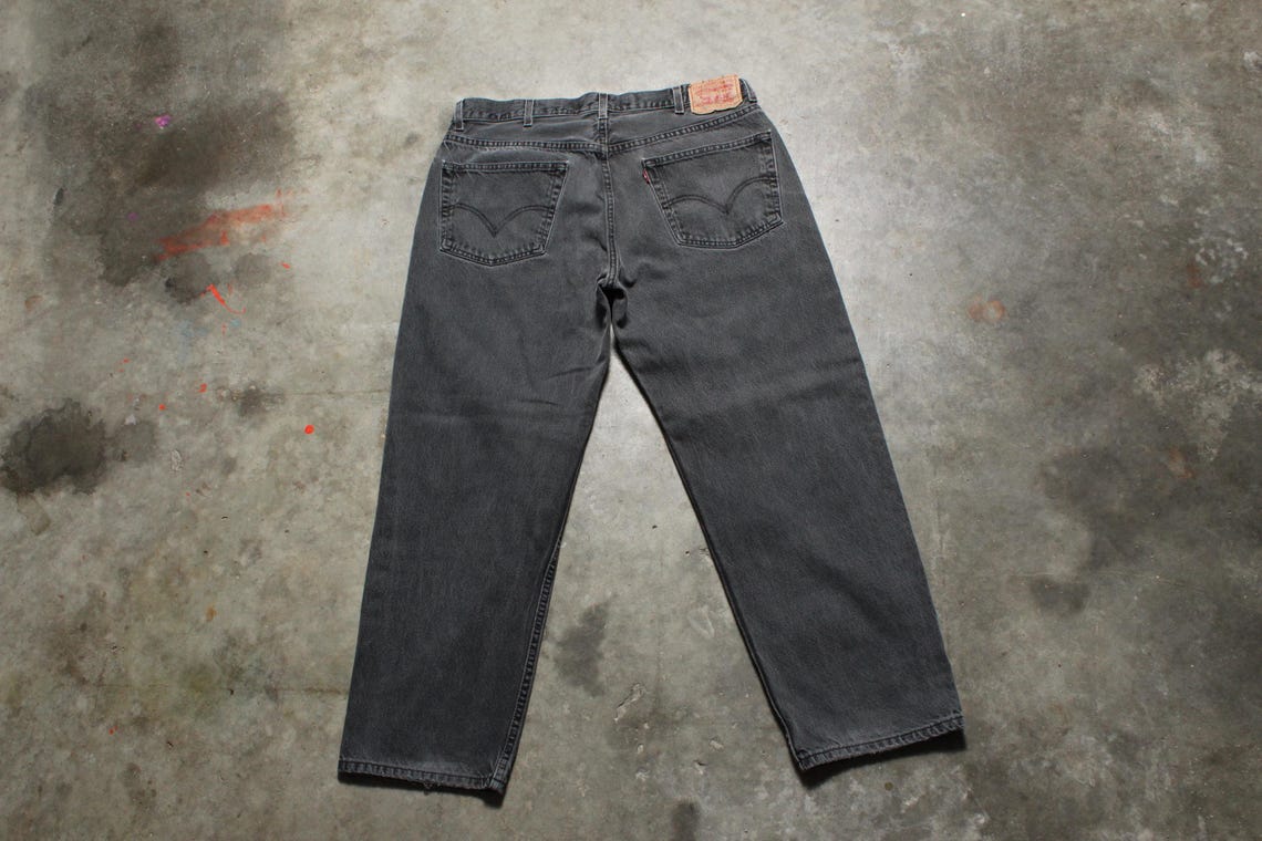 Vintage Y2K Levis 550 Distressed Black Denim Jeans - Fits Like 37" x 29", photo 4 of 5