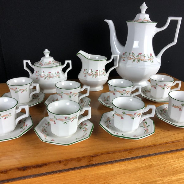 Vintage Eternal Beau Coffee set for  8 persons